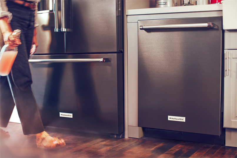 The KitchenAid Vertigo series brings you refrigeration and wine callars that preserve your food and wine under ideal storage conditions.