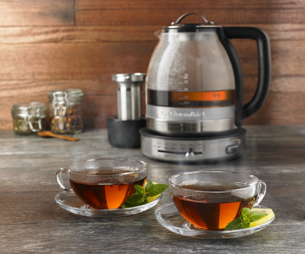Heat water for tea, coffee and other beverages with an electric kettle.